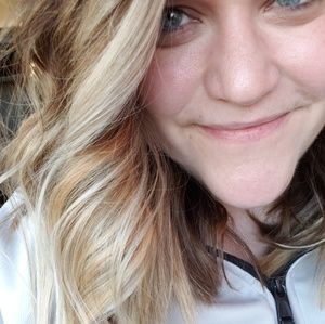 Meet your Posher, Romina